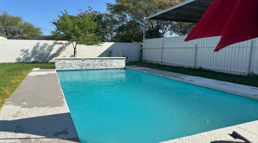 4705 San Francisco Ave, Laredo, Texas 78041, 5 Bedrooms Bedrooms, 8 Rooms Rooms,3 BathroomsBathrooms,Residential,For Rent,4705 San Francisco Ave,20254632