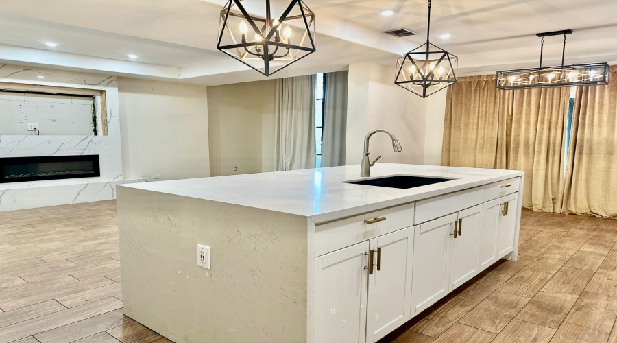 4705 San Francisco Ave, Laredo, Texas 78041, 5 Bedrooms Bedrooms, 8 Rooms Rooms,3 BathroomsBathrooms,Residential,For Rent,4705 San Francisco Ave,20254632