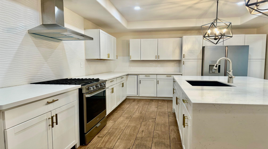 4705 San Francisco Ave, Laredo, Texas 78041, 5 Bedrooms Bedrooms, 8 Rooms Rooms,3 BathroomsBathrooms,Residential,For Rent,4705 San Francisco Ave,20254632