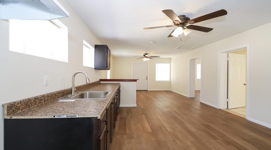 904 E Montgomery St, LARED0, Texas 78040, 4 Bedrooms Bedrooms, 7 Rooms Rooms,2 BathroomsBathrooms,Residential,For Sale,904 E Montgomery St,20254633