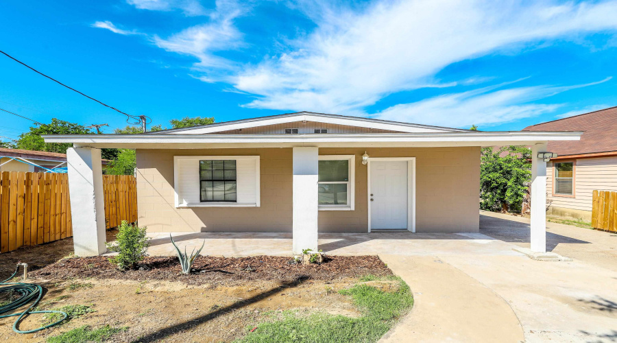 904 E Montgomery St, LARED0, Texas 78040, 4 Bedrooms Bedrooms, 7 Rooms Rooms,2 BathroomsBathrooms,Residential,For Sale,904 E Montgomery St,20254633