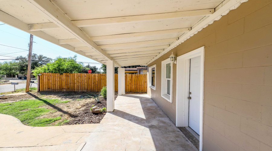 904 E Montgomery St, LARED0, Texas 78040, 4 Bedrooms Bedrooms, 7 Rooms Rooms,2 BathroomsBathrooms,Residential,For Sale,904 E Montgomery St,20254633