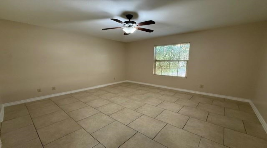 2720 Camelot Dr, Laredo, Texas 78041, 2 Bedrooms Bedrooms, 4 Rooms Rooms,2 BathroomsBathrooms,Residential,For Rent,2720 Camelot Dr,20254634