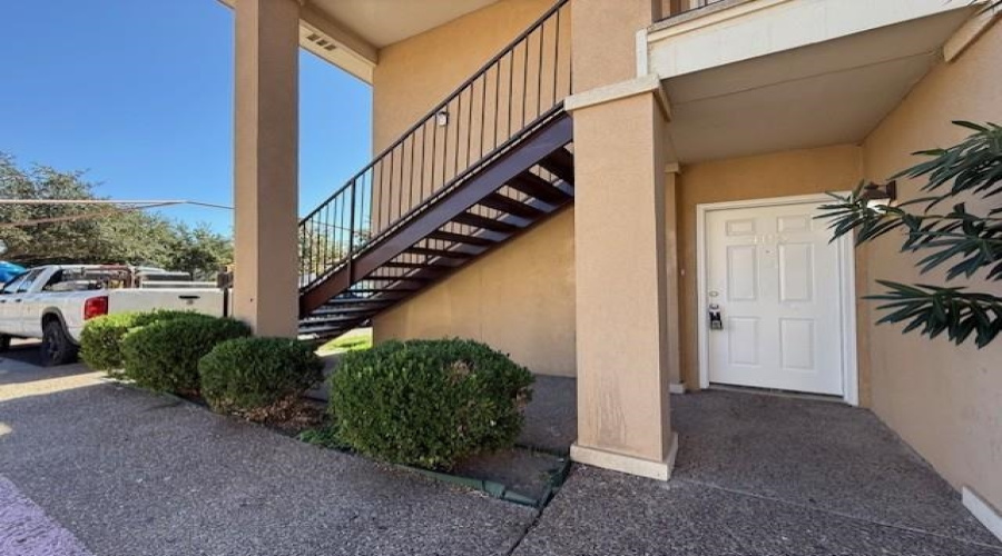 2720 Camelot Dr, Laredo, Texas 78041, 2 Bedrooms Bedrooms, 4 Rooms Rooms,2 BathroomsBathrooms,Residential,For Rent,2720 Camelot Dr,20254634