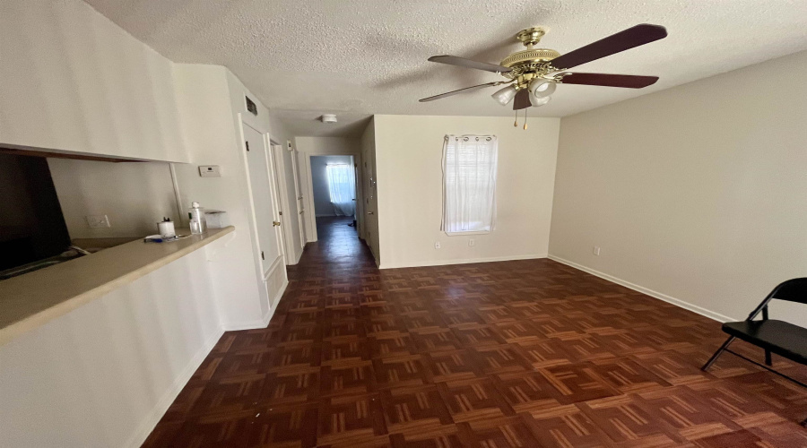 100 E Aurora St, Laredo, Texas 78041, 1 Bedroom Bedrooms, 4 Rooms Rooms,1 BathroomBathrooms,Residential,For Rent,100 E Aurora St,20254635 100 E Aurora St, Laredo, Texas 78041, 1 Bedroom Bedrooms, 4 Rooms Rooms,1 BathroomBathrooms,Residential,For Rent,100 E Aurora St,20254635