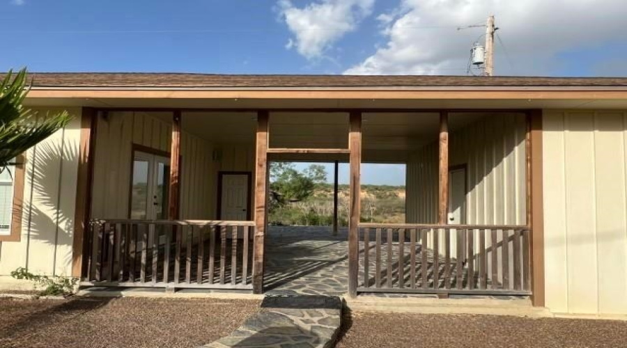 125 Ballards Rd, Zapata, Texas 78076, 2 Bedrooms Bedrooms, 3 Rooms Rooms,1 BathroomBathrooms,Residential,For Sale,125 Ballards Rd,20254636