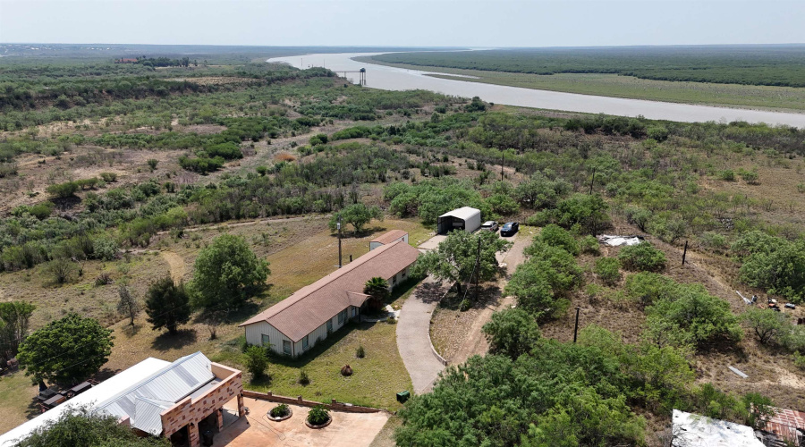 125 Ballards Rd, Zapata, Texas 78076, 2 Bedrooms Bedrooms, 3 Rooms Rooms,1 BathroomBathrooms,Residential,For Sale,125 Ballards Rd,20254636