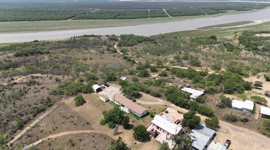 125 Ballards Rd, Zapata, Texas 78076, 2 Bedrooms Bedrooms, 3 Rooms Rooms,1 BathroomBathrooms,Residential,For Sale,125 Ballards Rd,20254636