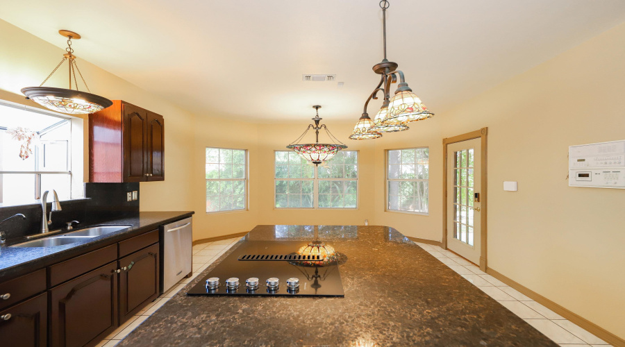 503 Avon Ct., Laredo, Texas 78041, 4 Bedrooms Bedrooms, 9 Rooms Rooms,4 BathroomsBathrooms,Residential,For Sale,503 Avon Ct.,20254638