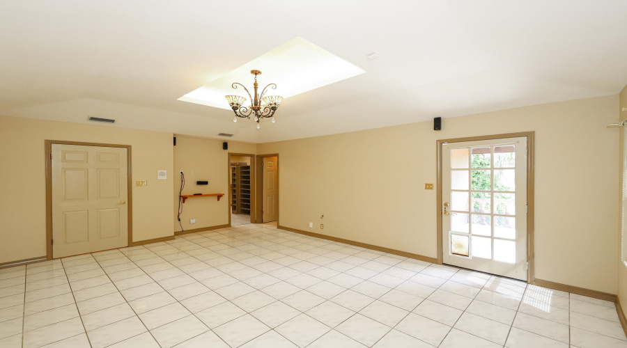 503 Avon Ct., Laredo, Texas 78041, 4 Bedrooms Bedrooms, 9 Rooms Rooms,4 BathroomsBathrooms,Residential,For Sale,503 Avon Ct.,20254638