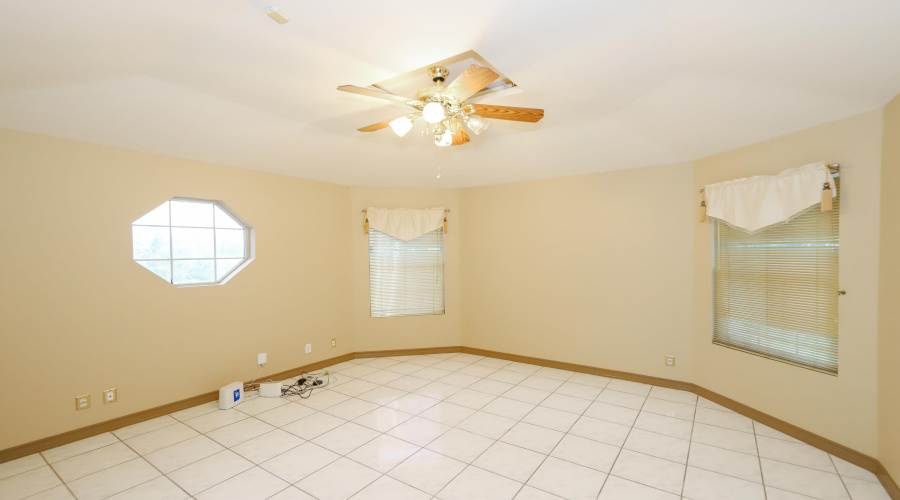 503 Avon Ct., Laredo, Texas 78041, 4 Bedrooms Bedrooms, 9 Rooms Rooms,4 BathroomsBathrooms,Residential,For Sale,503 Avon Ct.,20254638