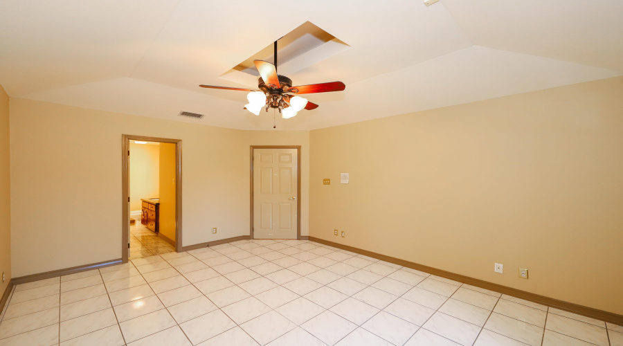 503 Avon Ct., Laredo, Texas 78041, 4 Bedrooms Bedrooms, 9 Rooms Rooms,4 BathroomsBathrooms,Residential,For Sale,503 Avon Ct.,20254638