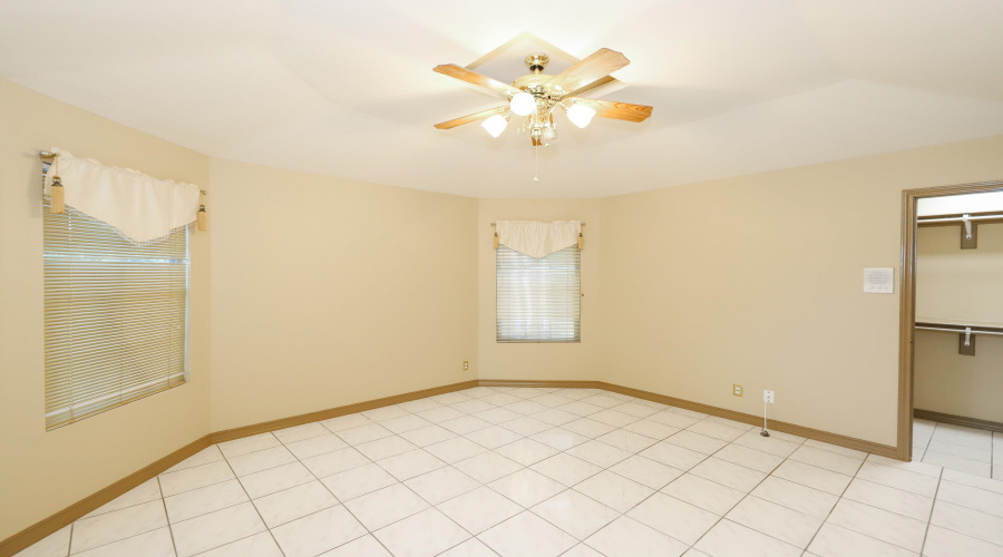 503 Avon Ct., Laredo, Texas 78041, 4 Bedrooms Bedrooms, 9 Rooms Rooms,4 BathroomsBathrooms,Residential,For Sale,503 Avon Ct.,20254638