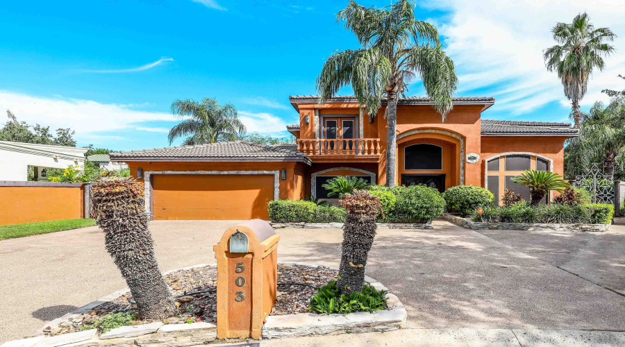 503 Avon Ct., Laredo, Texas 78041, 4 Bedrooms Bedrooms, 9 Rooms Rooms,4 BathroomsBathrooms,Residential,For Sale,503 Avon Ct.,20254638