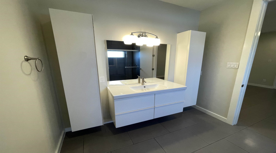 409 Shiloh Dr, LAREDO, Texas 78045, 2 Bedrooms Bedrooms, 6 Rooms Rooms,2 BathroomsBathrooms,Residential,For Rent,409 Shiloh Dr,20254639