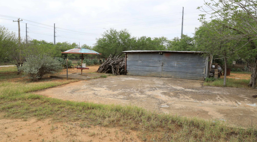 609 French St., Encinal, Texas 78019, 4 Bedrooms Bedrooms, 6 Rooms Rooms,1 BathroomBathrooms,Residential,For Sale,609 French St.,20254640