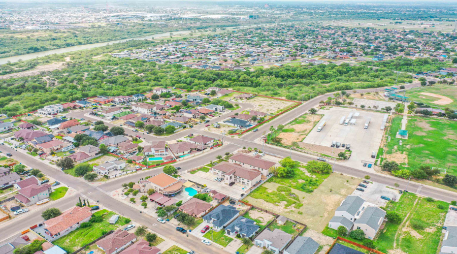 5601 Cuenca Dr, LAREDO, Texas 78046, ,Multi-family,For Sale,5601 Cuenca Dr,20254646