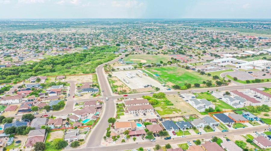 5601 Cuenca Dr, LAREDO, Texas 78046, ,Multi-family,For Sale,5601 Cuenca Dr,20254646