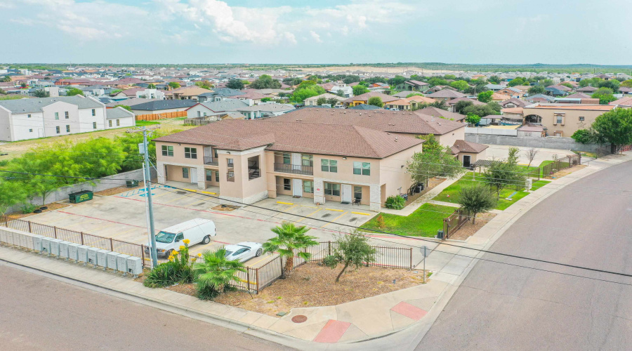 5601 Cuenca Dr, LAREDO, Texas 78046, ,Multi-family,For Sale,5601 Cuenca Dr,20254646
