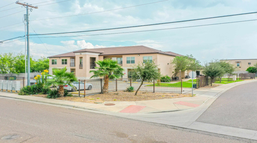 5601 Cuenca Dr, LAREDO, Texas 78046, ,Multi-family,For Sale,5601 Cuenca Dr,20254646