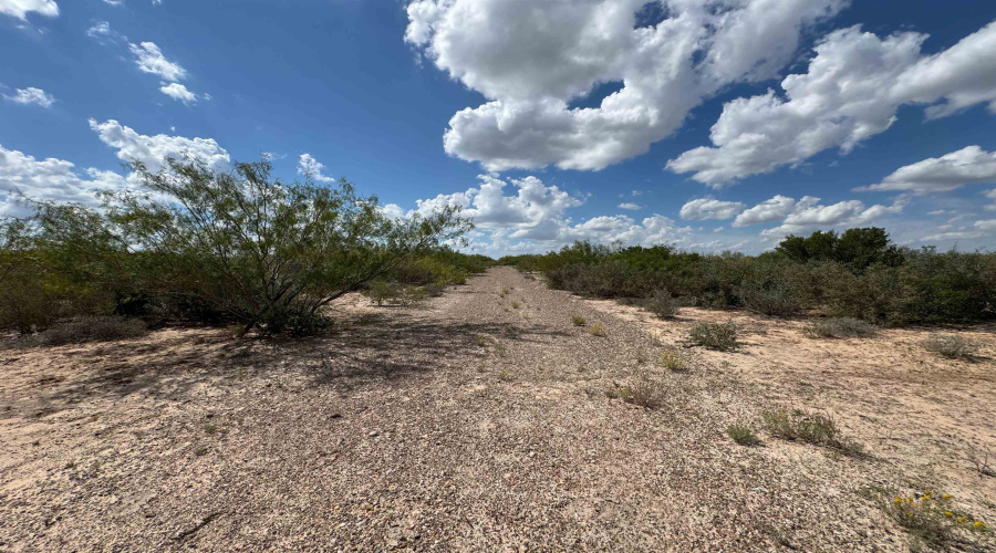 528 Ranch Rd. 7012B, Laredo, Texas 78046, ,Land,For Sale,528 Ranch Rd. 7012B,20254644