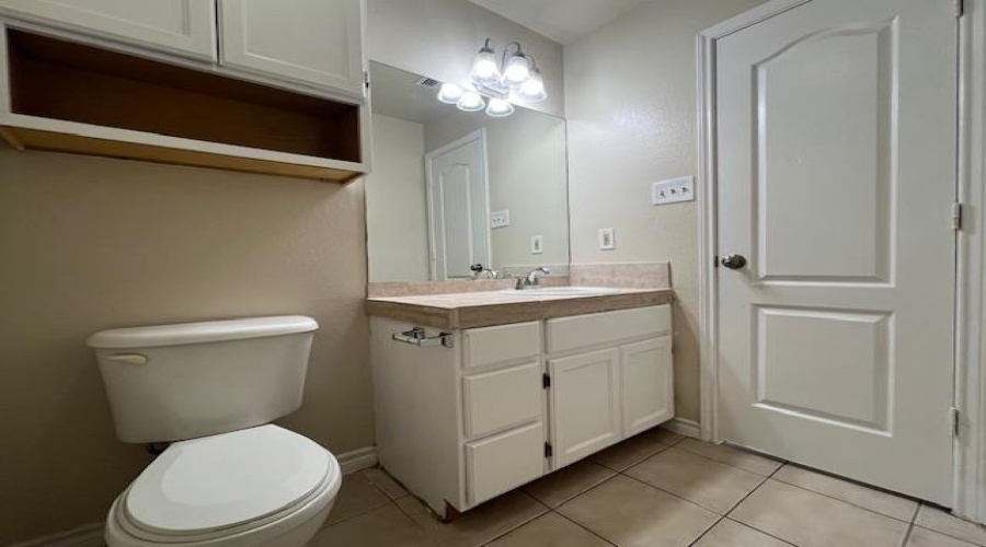 412 Shiloh Dr, Laredo, Texas 78045-6741, 3 Bedrooms Bedrooms, 5 Rooms Rooms,2 BathroomsBathrooms,Residential,For Rent,412 Shiloh Dr,20254335