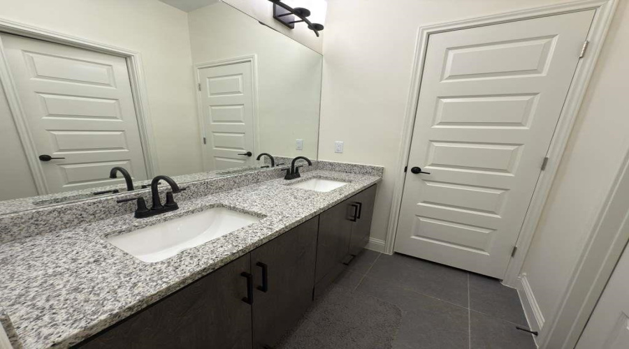 713 Journey Loop, LAREDO, Texas 78045, 3 Bedrooms Bedrooms, 5 Rooms Rooms,2 BathroomsBathrooms,Residential,For Rent,713 Journey Loop,20254643