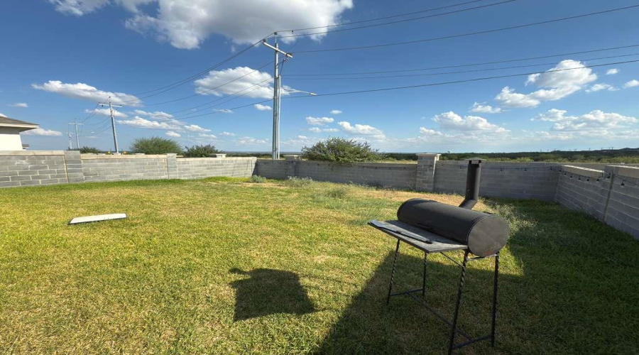 713 Journey Loop, LAREDO, Texas 78045, 3 Bedrooms Bedrooms, 5 Rooms Rooms,2 BathroomsBathrooms,Residential,For Rent,713 Journey Loop,20254643