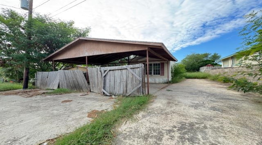 3415 Mier St, Laredo, Texas 78043, 3 Bedrooms Bedrooms, 5 Rooms Rooms,2 BathroomsBathrooms,Residential,For Sale,3415 Mier St,20254645
