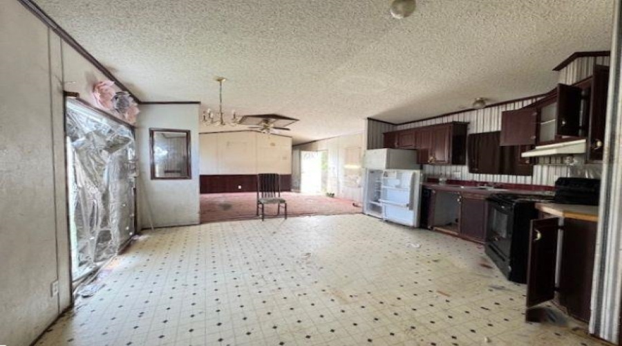 3415 Mier St, Laredo, Texas 78043, 3 Bedrooms Bedrooms, 5 Rooms Rooms,2 BathroomsBathrooms,Residential,For Sale,3415 Mier St,20254645