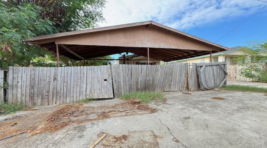 3415 Mier St, Laredo, Texas 78043, 3 Bedrooms Bedrooms, 5 Rooms Rooms,2 BathroomsBathrooms,Residential,For Sale,3415 Mier St,20254645