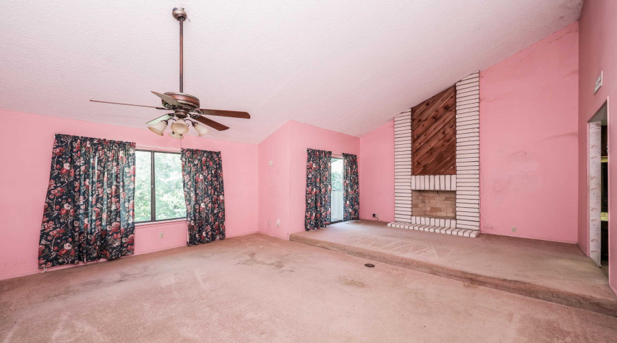 203 S Fenwick Dr, LAREDO, Texas 78041, 5 Bedrooms Bedrooms, 8 Rooms Rooms,3 BathroomsBathrooms,Residential,For Sale,203 S Fenwick Dr,20254648