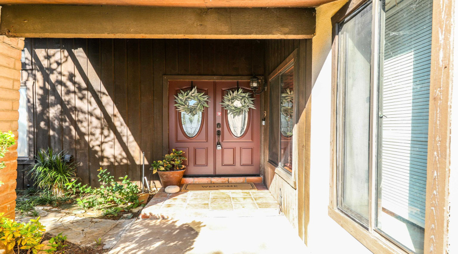 203 S Fenwick Dr, LAREDO, Texas 78041, 5 Bedrooms Bedrooms, 8 Rooms Rooms,3 BathroomsBathrooms,Residential,For Sale,203 S Fenwick Dr,20254648