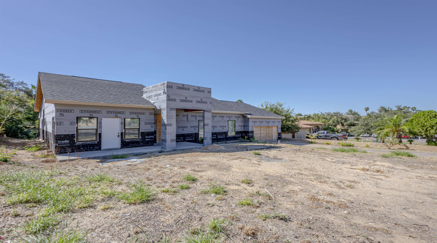 204 Belair Dr., Laredo, Texas 78041, 3 Bedrooms Bedrooms, 7 Rooms Rooms,4 BathroomsBathrooms,Residential,For Sale,204 Belair Dr.,20254649