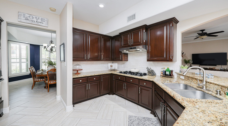 7207 Lake Victoria Rd, Laredo, Texas 78041, 3 Bedrooms Bedrooms, 7 Rooms Rooms,3 BathroomsBathrooms,Residential,For Rent,7207 Lake Victoria Rd,20254651 7207 Lake Victoria Rd, Laredo, Texas 78041, 3 Bedrooms Bedrooms, 7 Rooms Rooms,3 BathroomsBathrooms,Residential,For Rent,7207 Lake Victoria Rd,20254651
