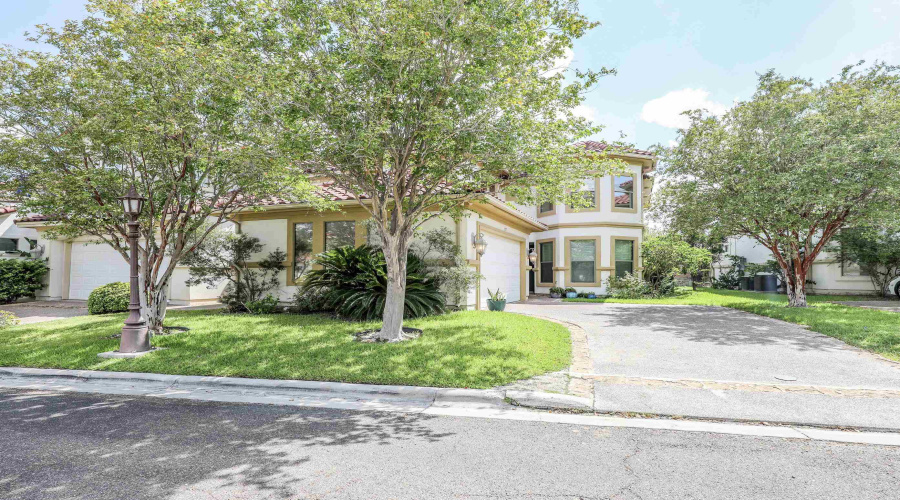 7207 Lake Victoria Rd, Laredo, Texas 78041, 3 Bedrooms Bedrooms, 7 Rooms Rooms,3 BathroomsBathrooms,Residential,For Rent,7207 Lake Victoria Rd,20254651 7207 Lake Victoria Rd, Laredo, Texas 78041, 3 Bedrooms Bedrooms, 7 Rooms Rooms,3 BathroomsBathrooms,Residential,For Rent,7207 Lake Victoria Rd,20254651