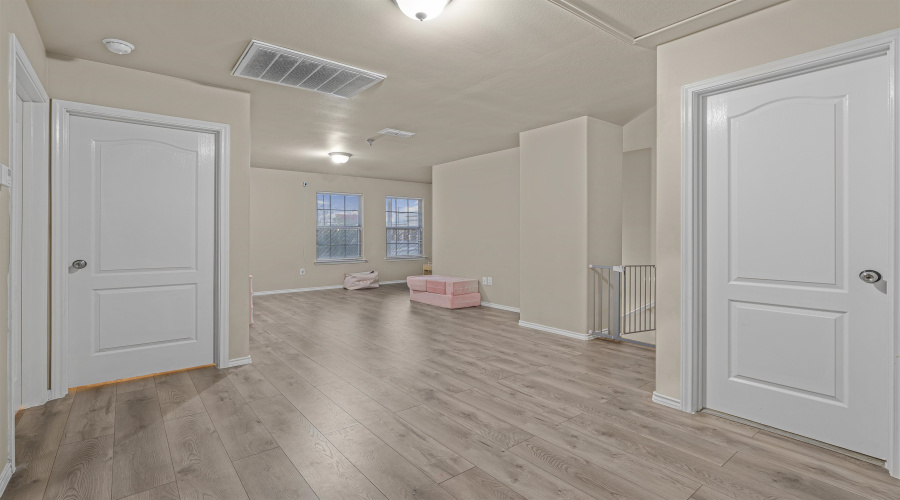 3302 Armando Pena Dr, Laredo, Texas 78046, 3 Bedrooms Bedrooms, 6 Rooms Rooms,2 BathroomsBathrooms,Residential,For Rent,3302 Armando Pena Dr,20254655