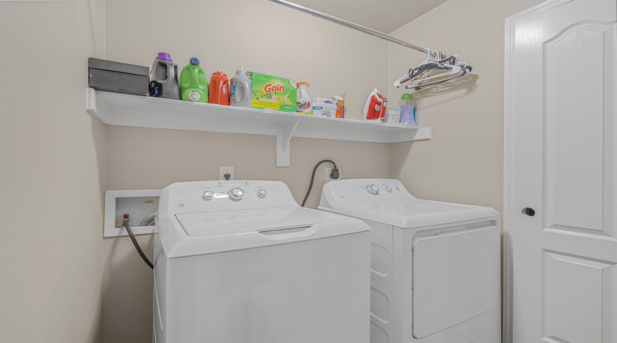 3302 Armando Pena Dr, Laredo, Texas 78046, 3 Bedrooms Bedrooms, 6 Rooms Rooms,2 BathroomsBathrooms,Residential,For Rent,3302 Armando Pena Dr,20254655