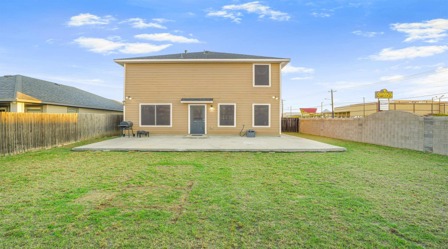 3302 Armando Pena Dr, Laredo, Texas 78046, 3 Bedrooms Bedrooms, 6 Rooms Rooms,2 BathroomsBathrooms,Residential,For Rent,3302 Armando Pena Dr,20254655