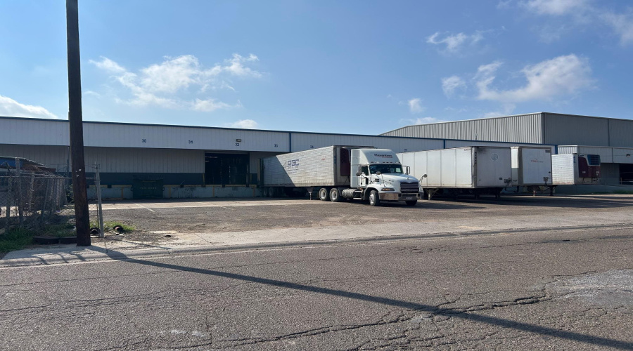 8101 San Gabriel Dr, Laredo, Texas 78045, 1 Bedroom Bedrooms, 1 Room Rooms,1 BathroomBathrooms,Commercial/industrial,For Rent,8101 San Gabriel Dr,20254660