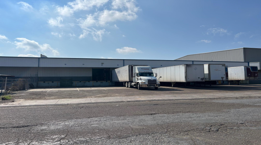 8101 San Gabriel Dr, Laredo, Texas 78045, 1 Bedroom Bedrooms, 1 Room Rooms,1 BathroomBathrooms,Commercial/industrial,For Rent,8101 San Gabriel Dr,20254660