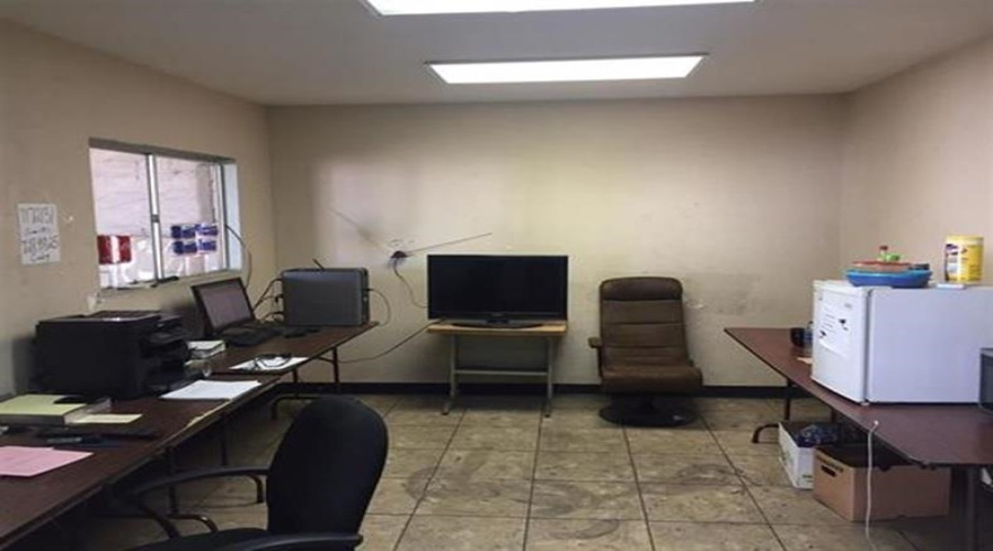 8101 San Gabriel Dr, Laredo, Texas 78045, 1 Bedroom Bedrooms, 1 Room Rooms,1 BathroomBathrooms,Commercial/industrial,For Rent,8101 San Gabriel Dr,20254660