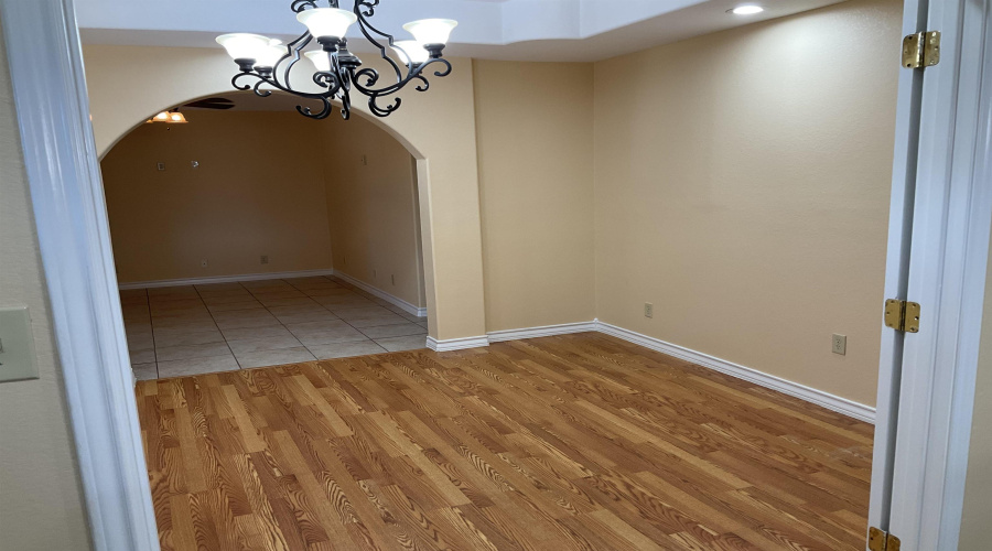 224 S Espana Dr., Laredo, Texas 78043, 3 Bedrooms Bedrooms, 6 Rooms Rooms,2 BathroomsBathrooms,Residential,For Sale,224 S Espana Dr.,20254657