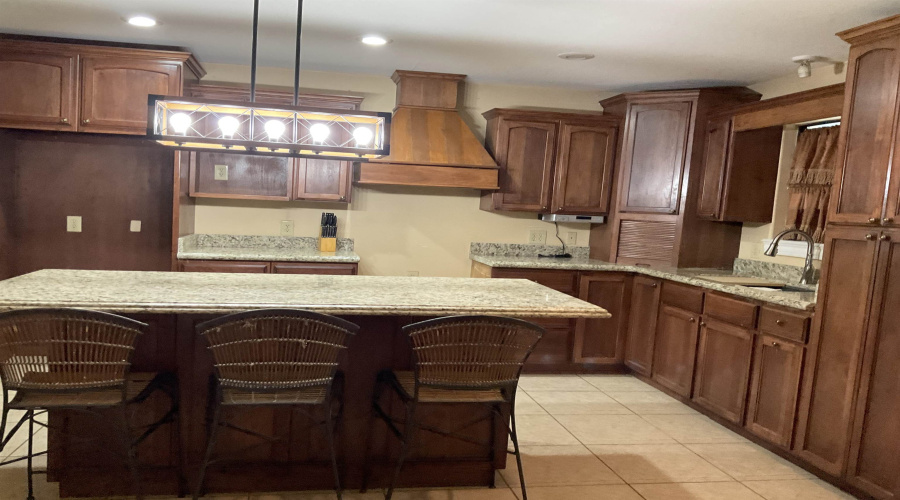 224 S Espana Dr., Laredo, Texas 78043, 3 Bedrooms Bedrooms, 6 Rooms Rooms,2 BathroomsBathrooms,Residential,For Sale,224 S Espana Dr.,20254657