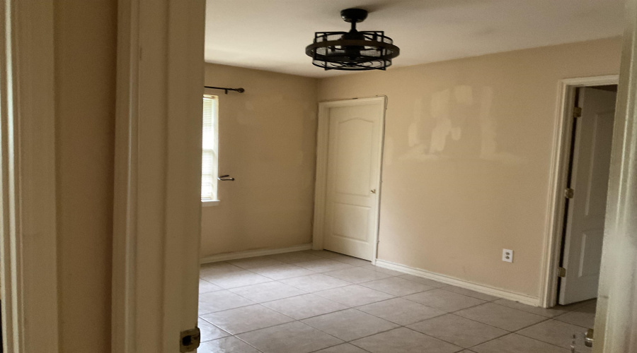 224 S Espana Dr., Laredo, Texas 78043, 3 Bedrooms Bedrooms, 6 Rooms Rooms,2 BathroomsBathrooms,Residential,For Sale,224 S Espana Dr.,20254657