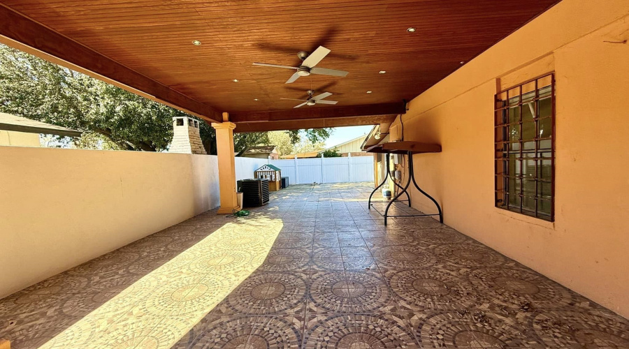 5506 Alabama Ave, Laredo, Texas 78041, 4 Bedrooms Bedrooms, 8 Rooms Rooms,2 BathroomsBathrooms,Residential,For Sale,5506 Alabama Ave,20254659