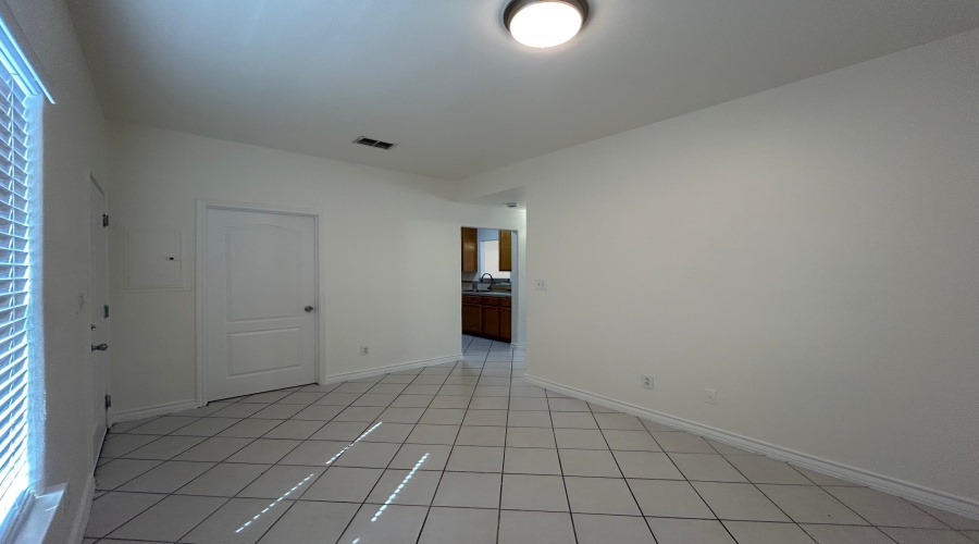 1000 Ranchway Dr, Laredo, Texas 78045, 3 Bedrooms Bedrooms, 6 Rooms Rooms,3 BathroomsBathrooms,Residential,For Rent,1000 Ranchway Dr,20254662 1000 Ranchway Dr, Laredo, Texas 78045, 3 Bedrooms Bedrooms, 6 Rooms Rooms,3 BathroomsBathrooms,Residential,For Rent,1000 Ranchway Dr,20254662