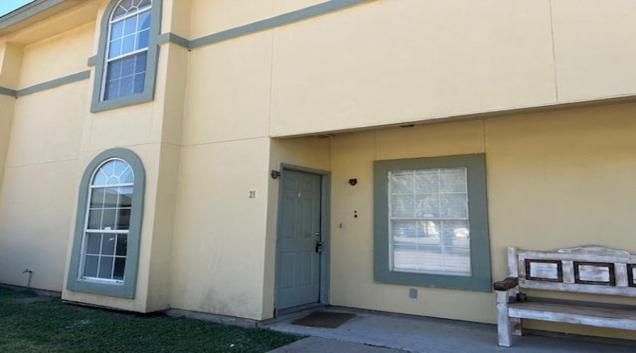 1000 Ranchway Dr, Laredo, Texas 78045, 3 Bedrooms Bedrooms, 6 Rooms Rooms,3 BathroomsBathrooms,Residential,For Rent,1000 Ranchway Dr,20254662 1000 Ranchway Dr, Laredo, Texas 78045, 3 Bedrooms Bedrooms, 6 Rooms Rooms,3 BathroomsBathrooms,Residential,For Rent,1000 Ranchway Dr,20254662