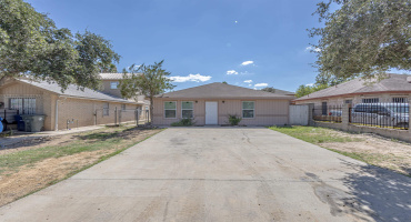 227 Malaga Dr, Laredo, Texas 78046, 2 Bedrooms Bedrooms, 4 Rooms Rooms,1 BathroomBathrooms,Residential,For Rent,227 Malaga Dr,20254663 227 Malaga Dr, Laredo, Texas 78046, 2 Bedrooms Bedrooms, 4 Rooms Rooms,1 BathroomBathrooms,Residential,For Rent,227 Malaga Dr,20254663