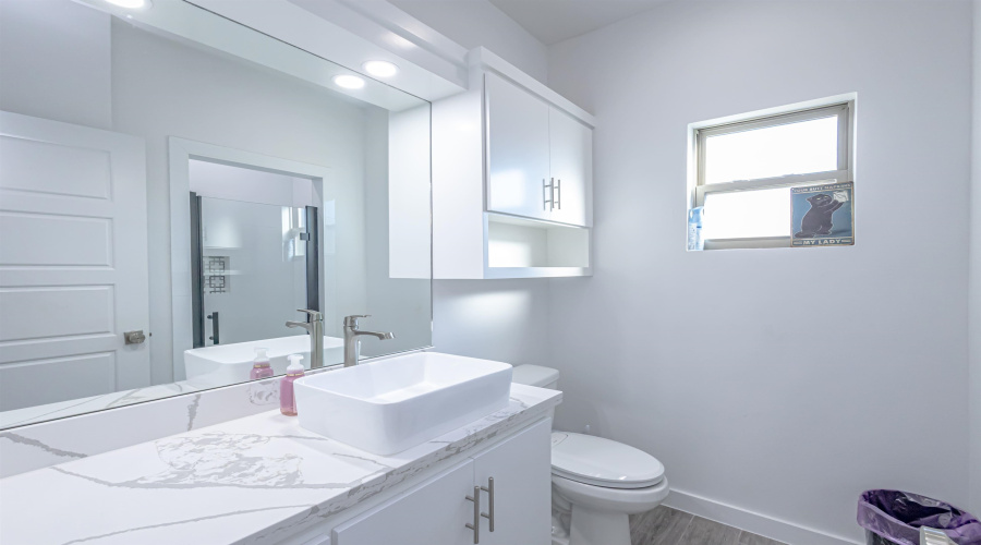 5515 Eva Ct., Laredo, Texas 78046, 3 Bedrooms Bedrooms, 5 Rooms Rooms,2 BathroomsBathrooms,Residential,For Sale,5515 Eva Ct.,20254667